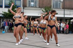 Caribien Night - City Night samba zumba dans musik alkohol mad popcorn candy floss gymnastik rulleskøjter caribisk musik